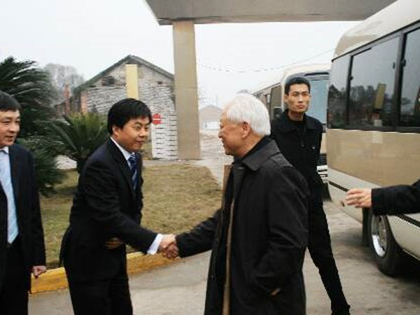 周铁农视察华体会手机网页版登录入口公司舒坪制盐基地